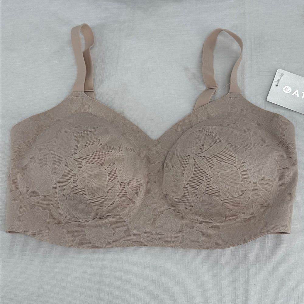 Athleta Bra Wm Large (D-DD) Ritual Lace Adjustable Light Impact Sports Nude Tan